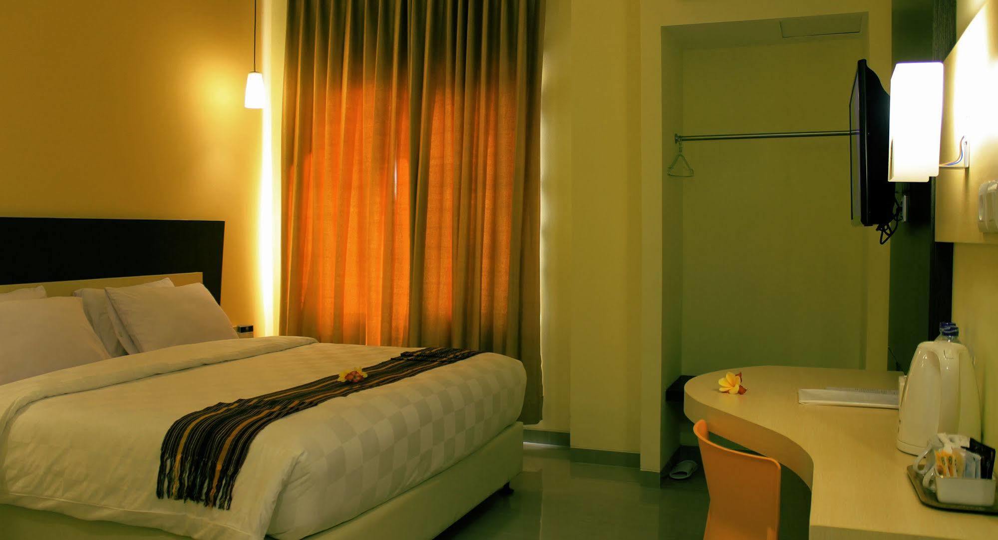 M Hotel Mataram Eksteriør bilde